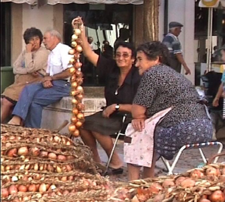 FEIRAS DE ANTIGUIDADES E VELHARIAS